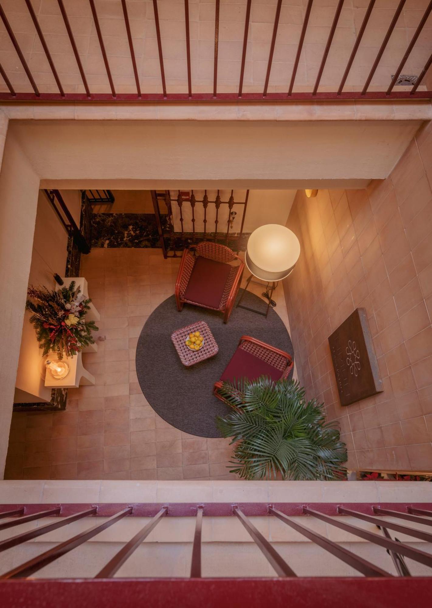Lirium Casa Patio Hotel Seville Luaran gambar
