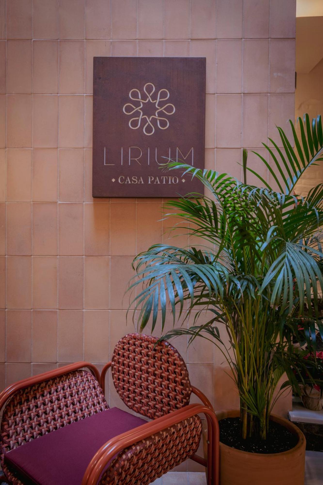 Lirium Casa Patio Hotel Seville Luaran gambar